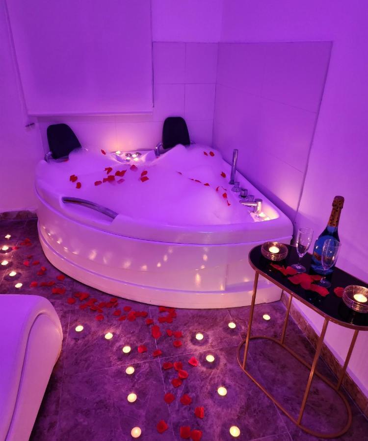 شقة Apartamento Love Jacuzzi كارتاخينه المظهر الخارجي الصورة