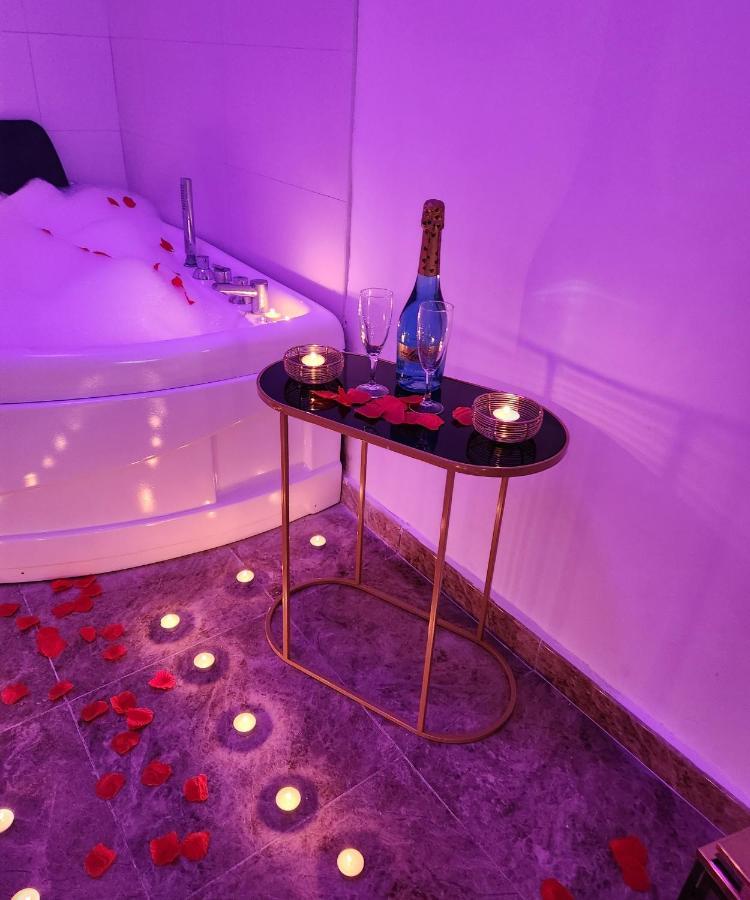 شقة Apartamento Love Jacuzzi كارتاخينه المظهر الخارجي الصورة